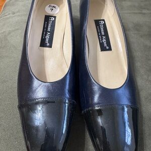 Etienne Aigner Women's Navy and Black Flats.